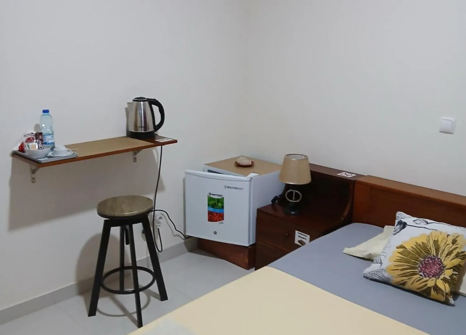 Nifa House Hotel Espargos 0*,
