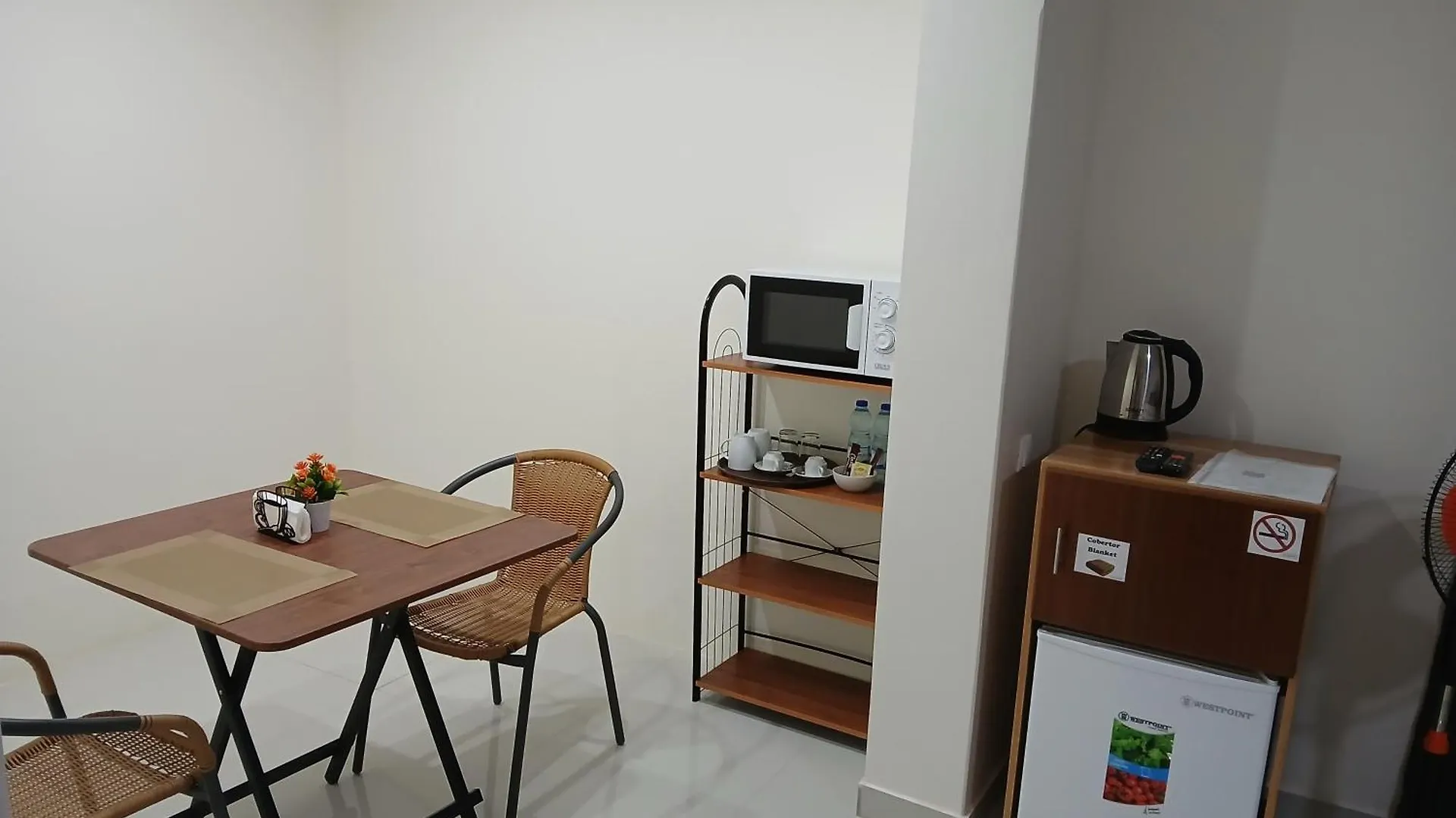 Hotel Nifa House Espargos 0*,