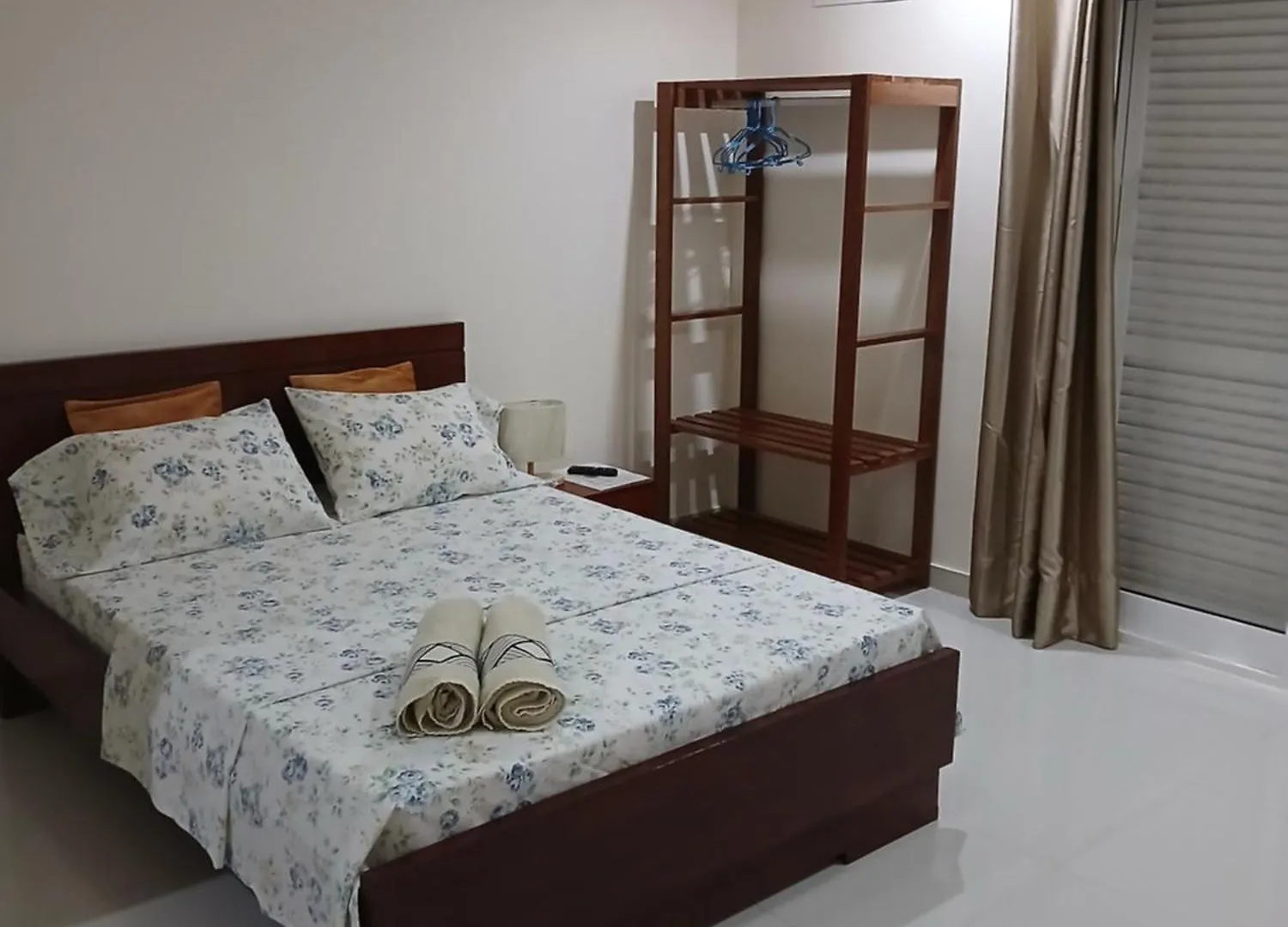 Hotel Nifa House Espargos