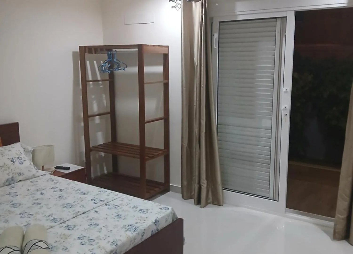 Hotel Nifa House Espargos